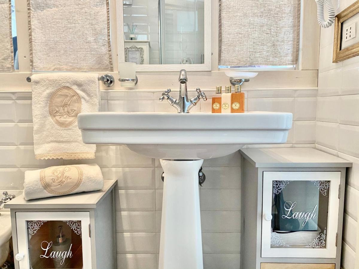 Capo Le Case, Romantic Flat Near Spanish Steps Buitenkant foto